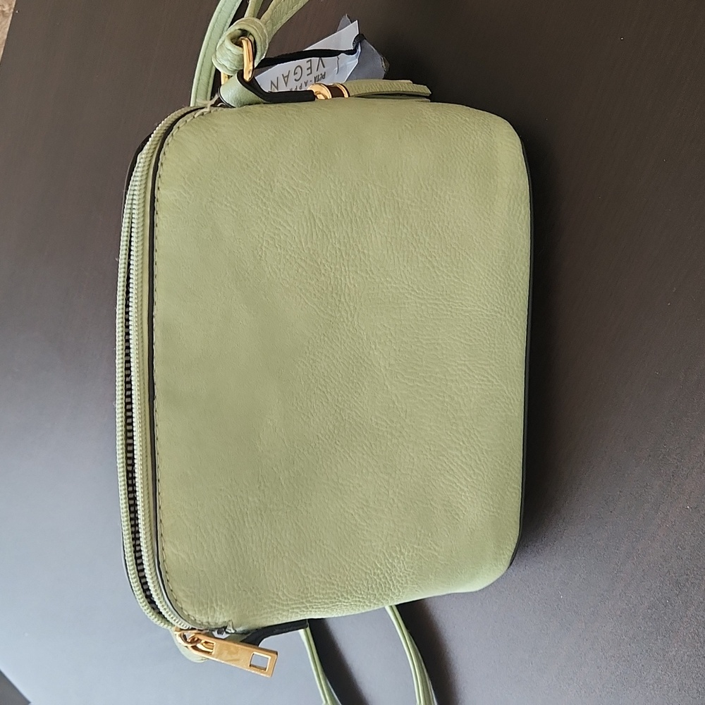 Deluxity Los Angeles, Vegan Green Purse, New - Picture 9 of 11